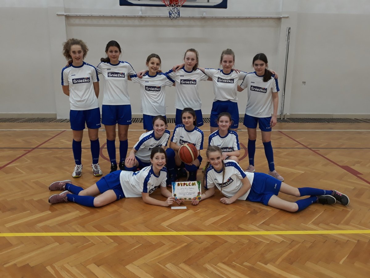 Dziewczęta najlepsze w ćwierćfinale Igrzysk Dzieci w koszykówkę